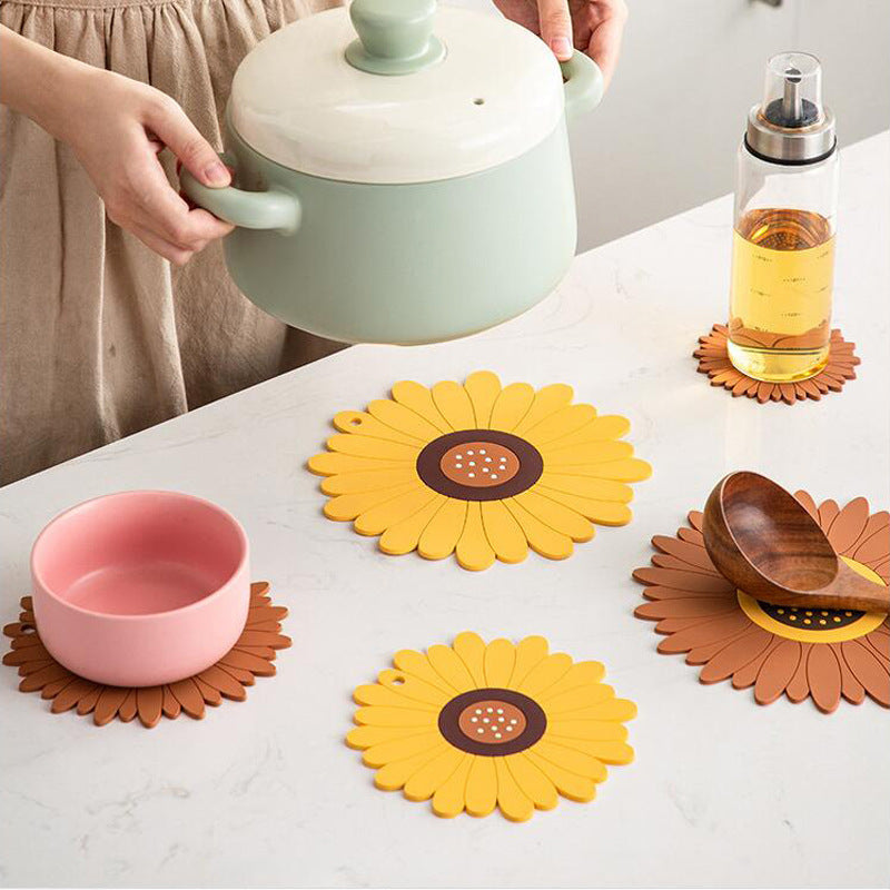 Creative Sunflower Potholder for Household Use